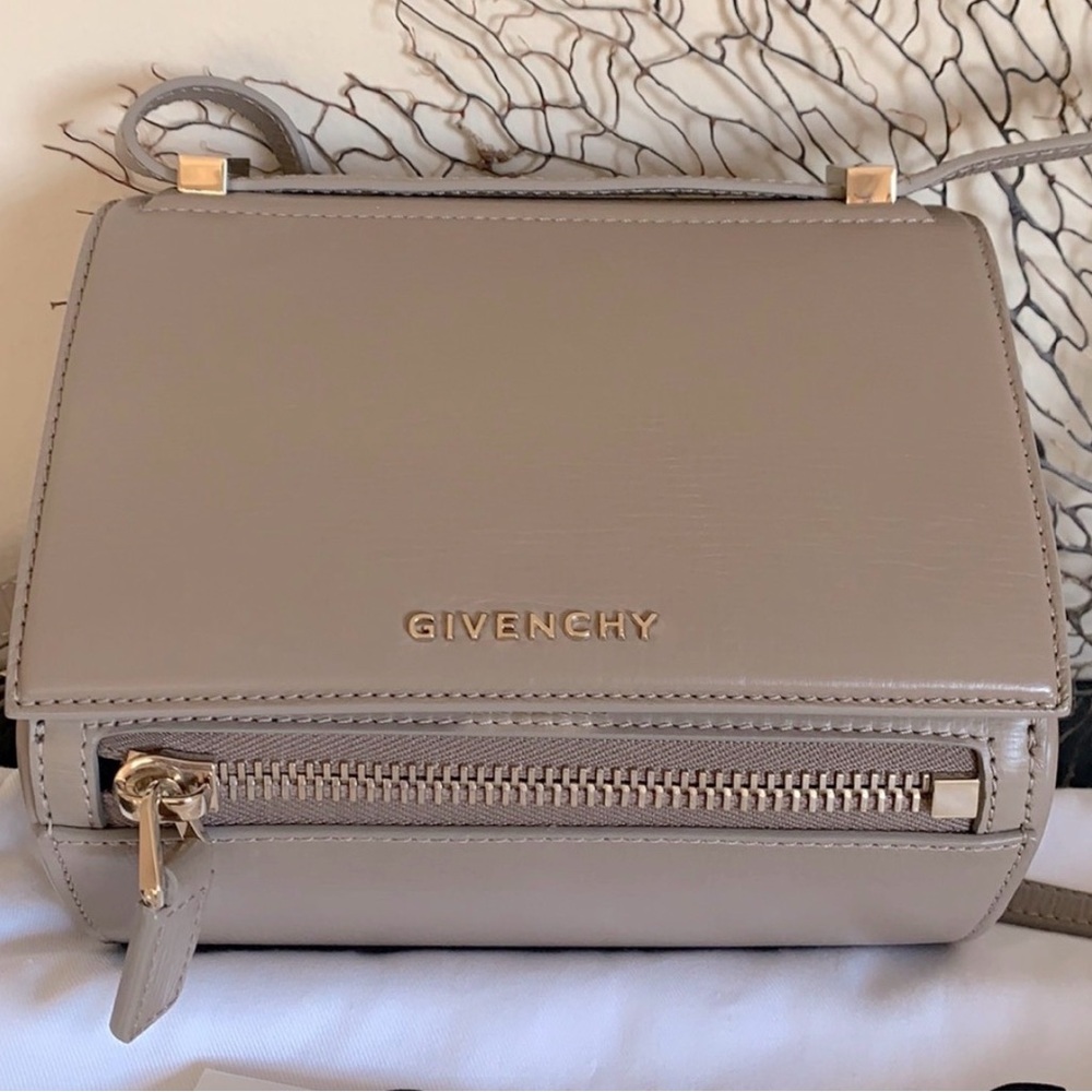 Givenchy Beige Crossbody Bag - Picture 2 of 11